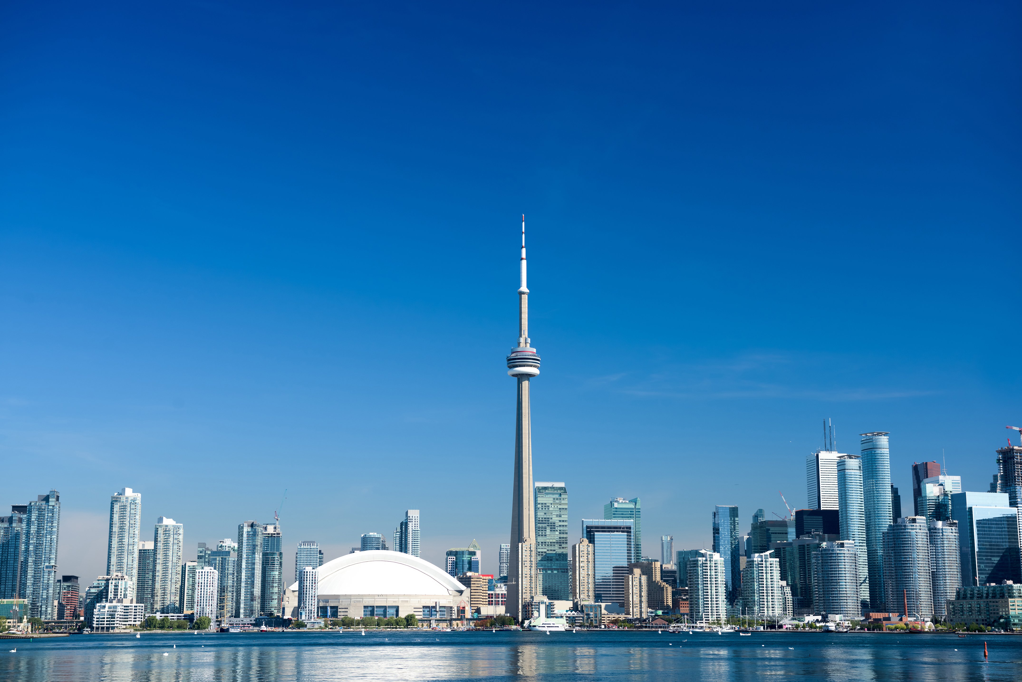 shutterstock_1043344066_Toronto_Skyline